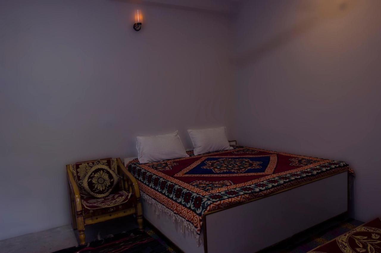 Tirthan Hilltop Home Stay Banjar ภายนอก รูปภาพ