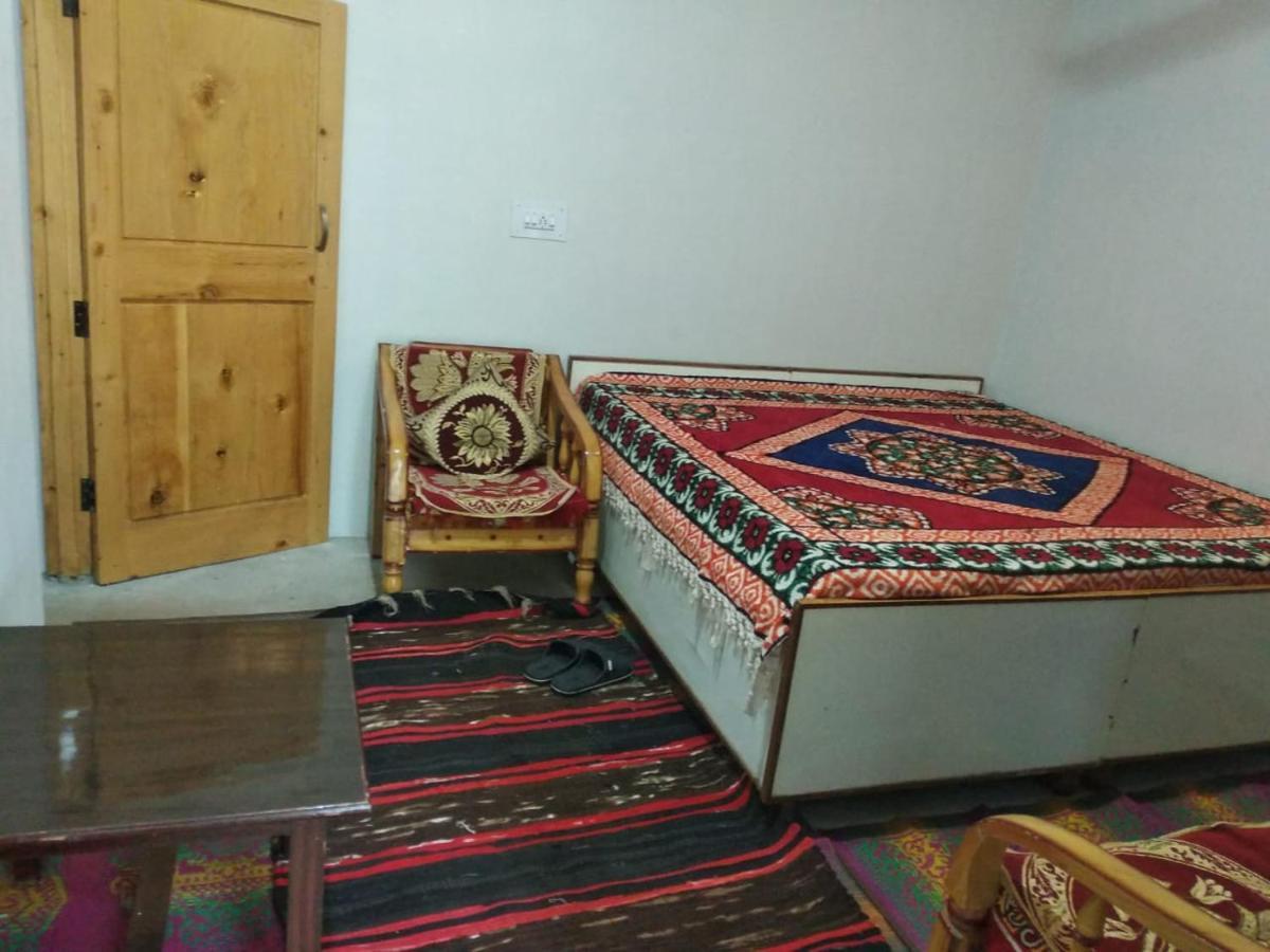 Tirthan Hilltop Home Stay Banjar ภายนอก รูปภาพ